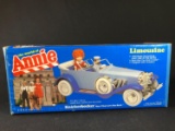 Annie's Limousine by Knickerbocker Toys