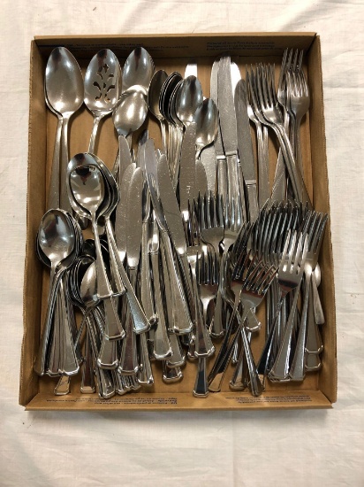 Assortment Of Oneida Flatware