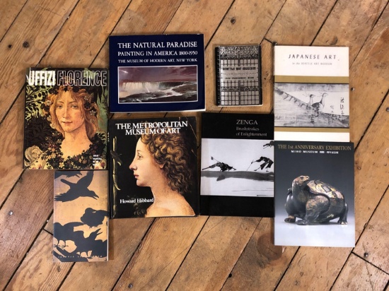 (8) Books on Museums
