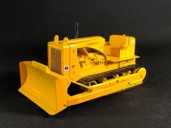 Die Cast International TD25 Bull Dozer