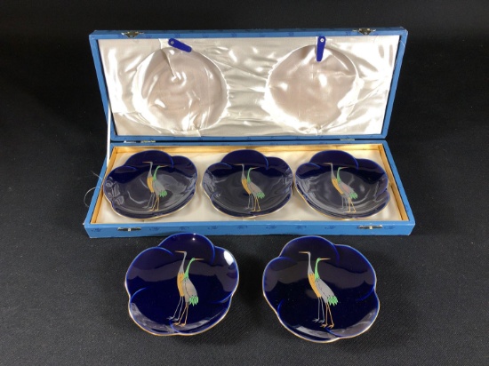 Set Rare Japanese Koransha Ceramic Company Cobalt Blue Porcelain Scalloped Plates w/ Crane Motif