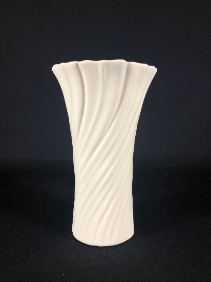 Larry McBean Franciscan Vase Sept 1938-Feb. 1939 Vase 9-3/4" H