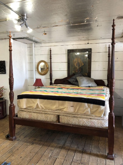 King Size Four Poster Bed w/ Pillow Top Mattress