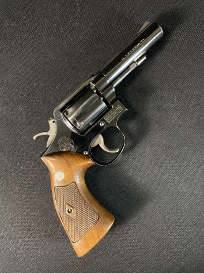 Smith & Wesson Model 10-6 .38 Special Revolver, 3-3/4" Heavy Barrel