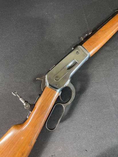 Browning Model 1886 .45-70 Lever Action Carbine Rifle w/ Saddle Ring, Made In Japan