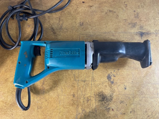 Makita JR3000V Variable Speed 0-2300 SPM Reciprocating Saw in Metal Case (Worked When Tested)