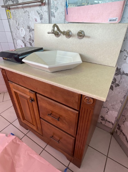 Kohler Octagonal Sink w/ Cultured Marble Grand Bay Vanity