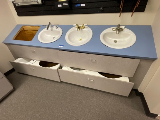 Slant Top 4-Sink Showroom Display Cabinet w/ 4-Drawers