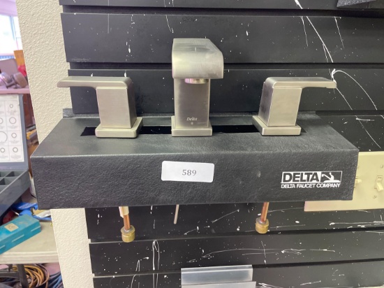 (2) Delta Showroom Displays & Drain