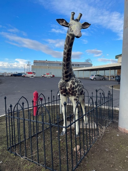 Cast Aluminum Giraffe 80"