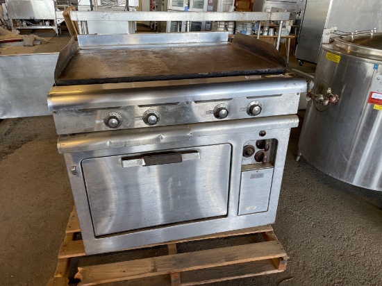 General Electric Flat Top Grill w/ Oven