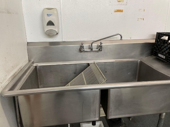 L-Shape Stainless Steel Prep Table w/ Cove Sinks(See Photos)