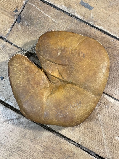 Vintage Catchers Mitt
