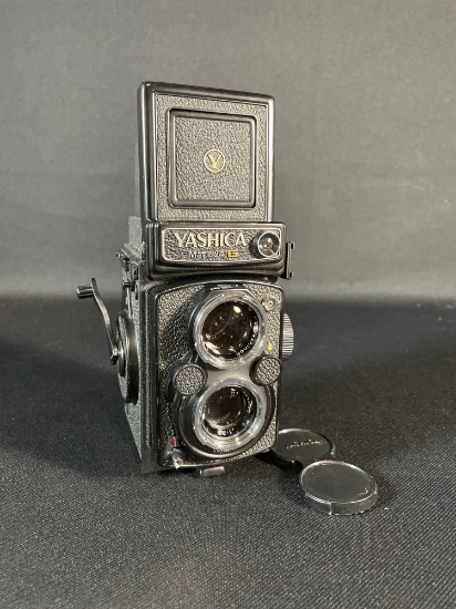 Yashica Mat 124 G TLR Medium Format Film Camera w/80mm Lens