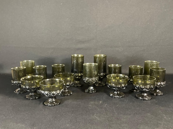 (16) Green Glass Drinking Cups