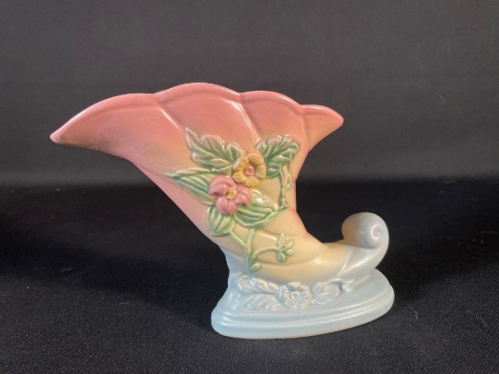 Hull Wild Flower Cornucopia Pink & Blue W-7 7-1/2" H