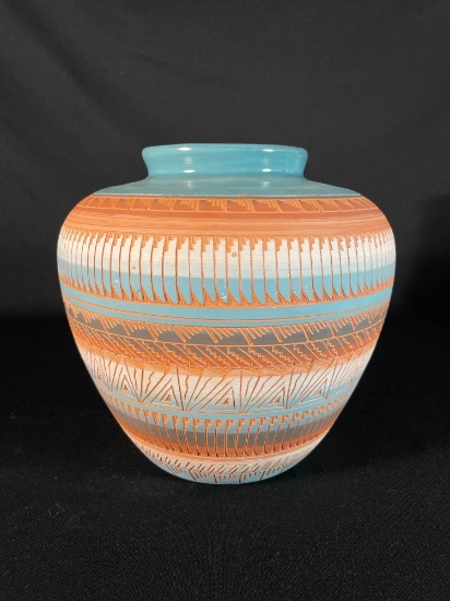 AB, (Contemporary Navajo) Pottery