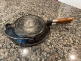 Antique Wagnerware 1778 Cast Iron Waffle Maker