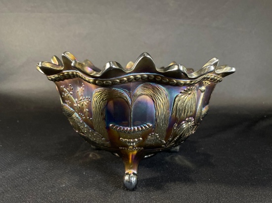 Northwood "Peacock At The Fountain" Fruit Bowl w/ Scrolled Feet, 10"dia