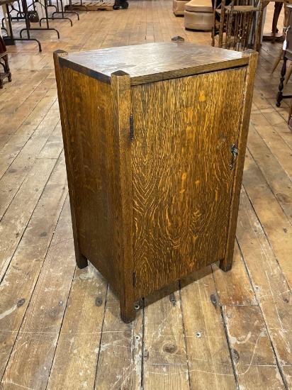 Arts & Crafts Style, Mission Oak, Record Cabinet