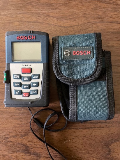 Bosch Model GLR225 Laser Distance Measurer w/ Case