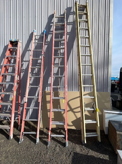 24' Extension Fiberglass Ladder