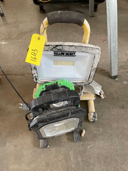 (3) Portable Shop Lights
