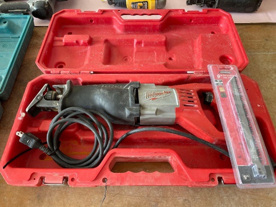 Milwaukee Sawzall Reciprocating Saw w/ Case