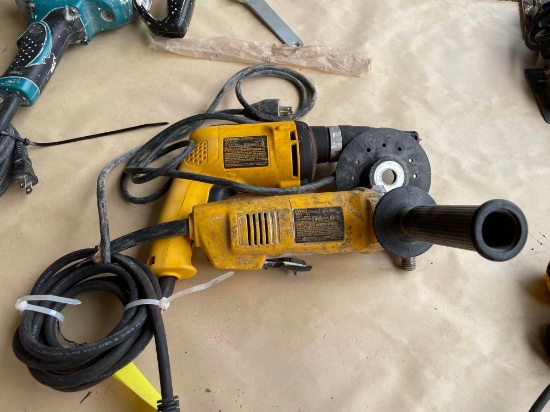 DeWakt VST Drywall Screwdriver & 4-1/2" Angle Grinder