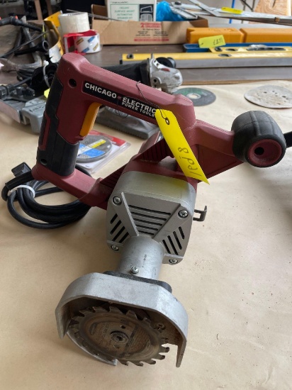 Chicago Electric 3-3/8" Blade Toe Kick Saw