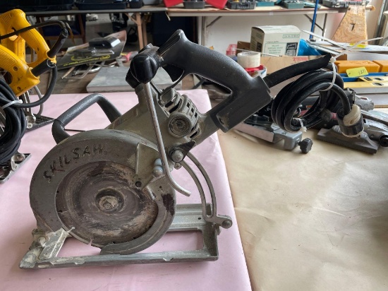 Skilsaw 7-1/4" Worm Drive Saw