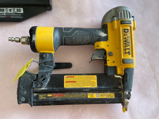 DeWalt Model DWFP12233 Brad Nailer