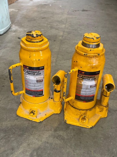 Pair Of Performance Tool 12-Ton Hydraulic Bottle Jacks