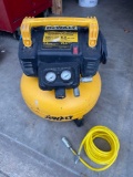 DeWalt 6-Gal Pancake Compressor