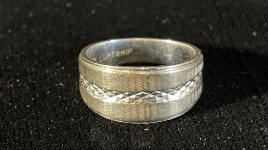 14k White Gold Courtship Ring .185 ozt