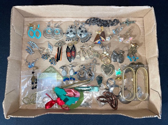 Large Assortment Of Ladies Costume Jewelry Necklaces, Rings, Clip On Earrings, Etc.