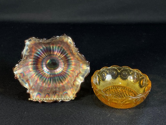 Bartlett Collins "Manhattan Amber" 4-1/2" bowl and Fenton Carnival glass "stippled rays" 6" bowl