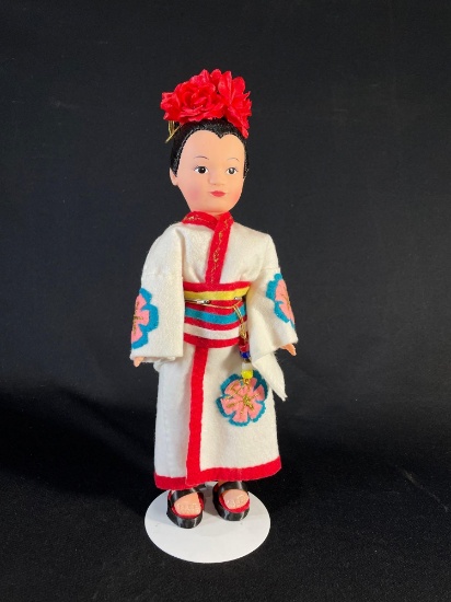15" Daum Byrne Styled Japanese doll