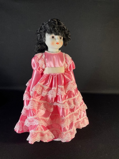19" Paradise Galleries porcelain doll w/ stand