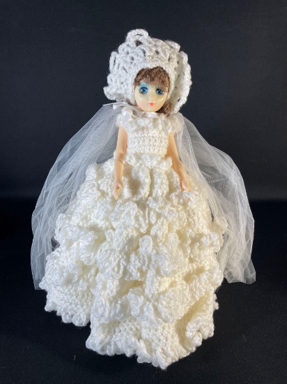 16" Sleep eyed doll w/ crocheted wedding dress