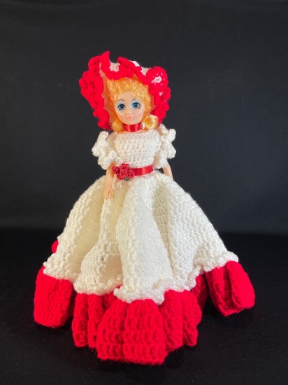 16" Sleep eyed doll w/ crocheted dress