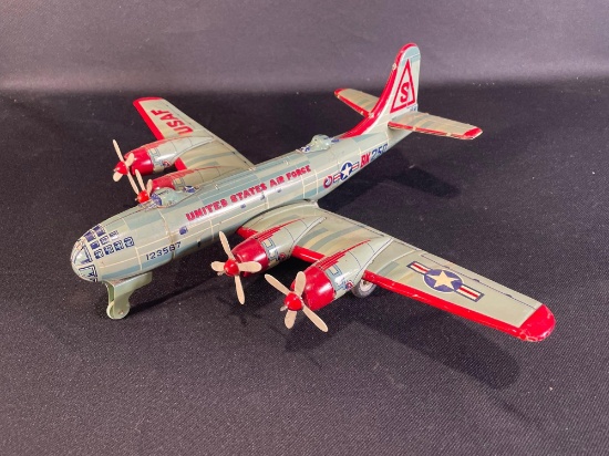 YONEZAWA BK250 United States Air Force 123567 Friction Tin Litho Super Fortress Toy