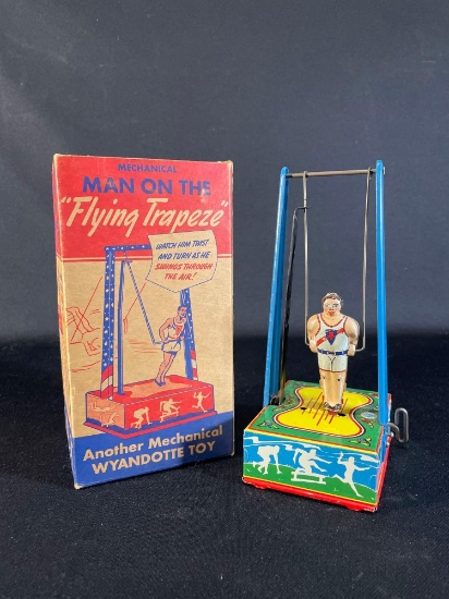 Wyandotte No. 516 Mechanical Man On The "Flying Trapeze" Tin Litho Wind Up Toy w/ Original Box
