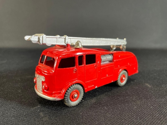 Dinky Toys Fire Engine
