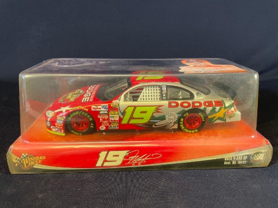 #19 Jeremy Mayfield Dodge winner's circle Action Die-cast Nascar toy