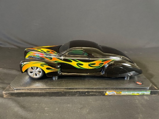 Chopped 1937 Lincoln Zephyr Hot Wheels Die-cast toy