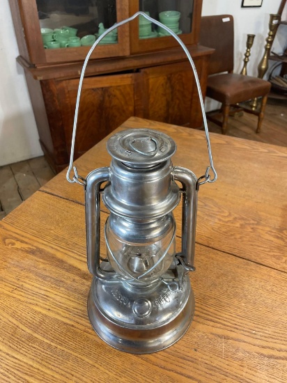 Deitz supreme No.350 lantern