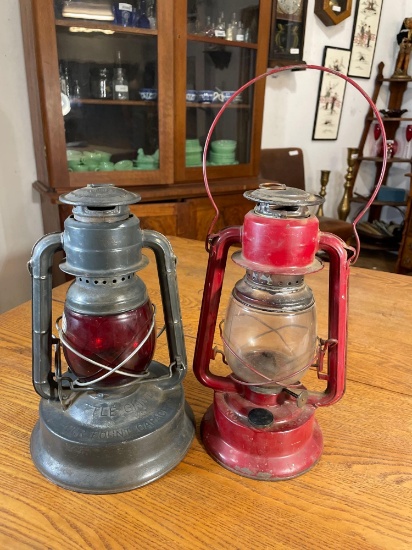 Deitz little giant pilot lantern & Dietz No.230 lantern