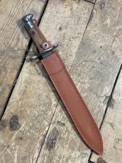 17" Vintage U.S. bayonet w/ sheath