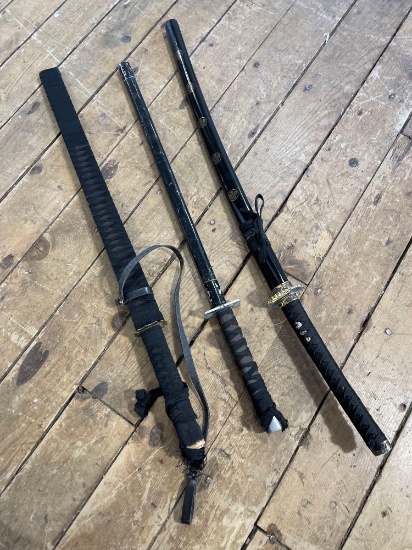 (3) Replica Katana style sword -see photo's-